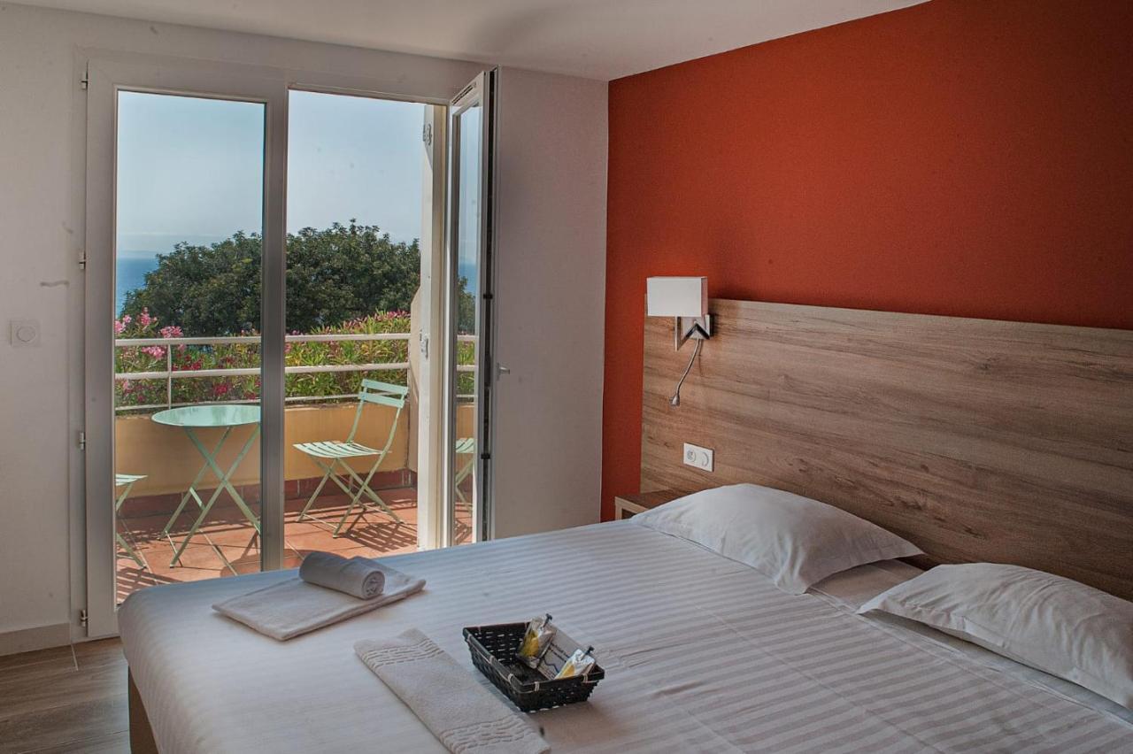 Hotel-Club Du Domaine D'Aiguebelle, Ussim Vacances เลอลาวองดูว์ ภายนอก รูปภาพ